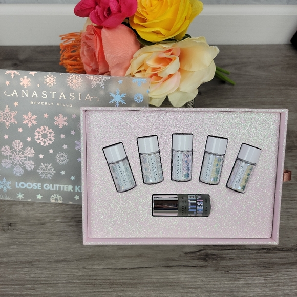 Host Pick - Anastasia Beverly Hills Loose Glitter Kit - Picture 8 of 8